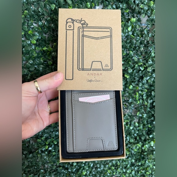 MOCHA Denner Wallet by Andar - Picture 2 of 3